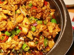 青椒紫苏味-蛙小侠·沸腾砂锅(南山欢乐颂店)