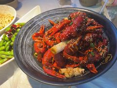 -肥肥虾庄·金牌油焖大虾(沙湖店)