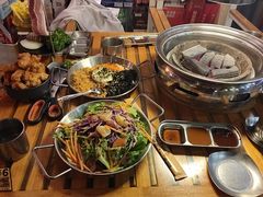 -叽叽扎扎烤肉场(生态城万达店)