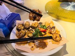 -大头虾越式风味餐厅(光明广场店)