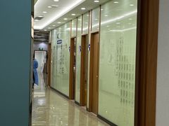 -茂菊口腔连锁(浦东南路店)