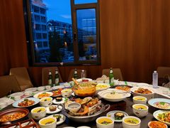 -五谷丰登农家院·地道胶东菜·海鲜烧烤(威海店)