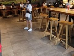大堂-星巴克(广州百信广场东区店)