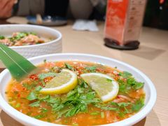 泰式捞汁三文鱼-日进一片海.生腌海鲜火锅.宵夜烧烤(三里屯总店)