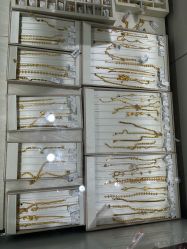 -周大福CHOW TAI FOOK(浦东八佰伴店)