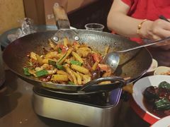 -富正毅三下锅·湘西韵味(天门山索道店)