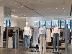 -URBAN REVIVO(上海中庚漫游城店)