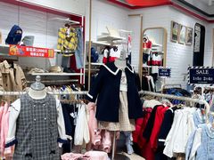 -王府井奥莱临潼小镇(临潼店)