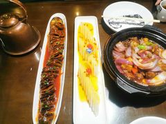 -东口码头·烧鸽子·鱼头泡饼·地方菜(金鹰悦城店)