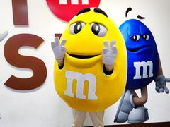 -m豆巧克力世界(上海世茂广场店)