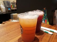 冰摇桃桃乌龙茶-星巴克(深圳欢乐颂店)