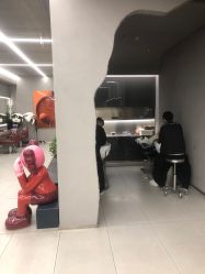 -侨治发型