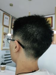 -镁连社·美联社