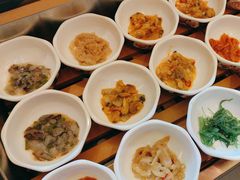 -牛YO寿喜烧·铁板烧和牛火锅自助(市府恒隆店)