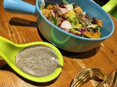 -米德维奇俄式西餐厅(西六道街店)