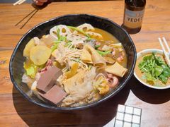 -万记麻辣烫国展总店