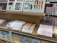 -名创优品(海珠乐峰广场店)