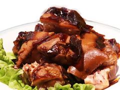 -海派美食·家宴海鲜青岛菜·石锅鲽鱼头(东方城店)