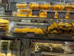 -白玉兰食品甜凤店(合生汇店)
