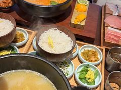 -银米·云南传统过桥米线(双廊黑金冠店)