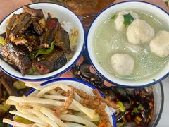 -丹水桥地锅鱼·翘嘴鲌·地方特色全鱼宴(丹江口大坝店)