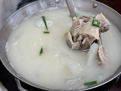 -余杨鸭鸭餐厅