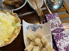 -亿诣蝎府炸酱面羊蝎子火锅(酷车小镇店)