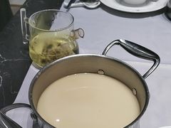 -红鼎豆捞·非遗鲍皇汤火锅(宝丰路店)