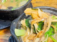 -白卫东白记砂锅(管城街店)