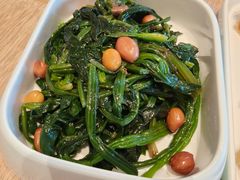 果仁菠菜-华天二友居肉饼(宫门口店)