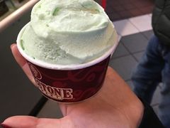 -Cold Stone Creamery(main street)