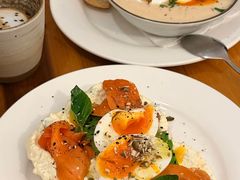 三文鱼牛油果吐司-Egg•Allday Brunch(襄阳北路店)