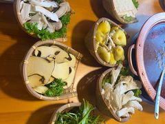 -民食香·腊排骨野生菌美食(木府店)