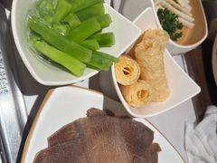 -海底捞火锅(长宁路龙之梦店)