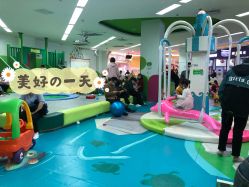 -孩子王童乐园(武汉永旺店)