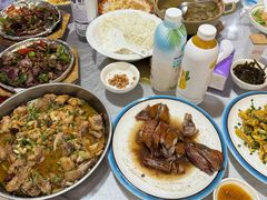 -鲤鱼塘农家山庄