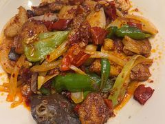 爆炒黑白肺-柴窝堡22号传承新疆菜·新疆辣子鸡