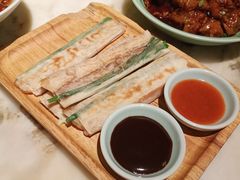 -弄堂里(西溪龙湖天街店)