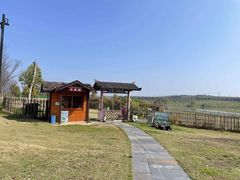 -梁子湖东篱老屋生态庄园