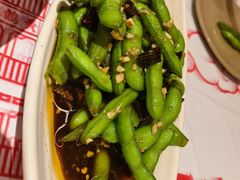 -肥肥虾庄·金牌油焖大虾(汉街SKP店)