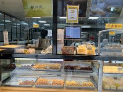 面包甜点陈列柜-鲍师傅糕点(五角场店)