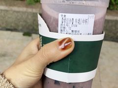 -林小柔绿豆沙牛乳(陆家嘴店)