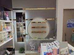 -沫芮眼镜·蔡司·依视路·尼康明月(环创店)