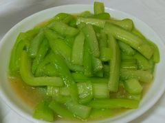 清炒丝瓜-新新湘菜馆(新中街二条店)
