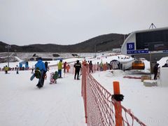 -中旅松花湖滑雪场
