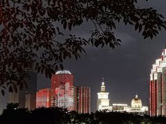 -万绿园