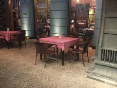 -香巴拉云南餐厅(华莱坞店)