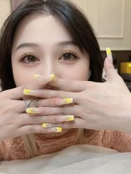 -花岐款式专研健康美甲沙龙