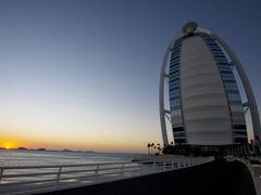 -迪拜帆船酒店海底餐厅