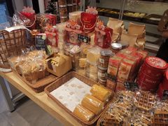 -玥儿弯弯手作烘焙(中海国际社区御城店)